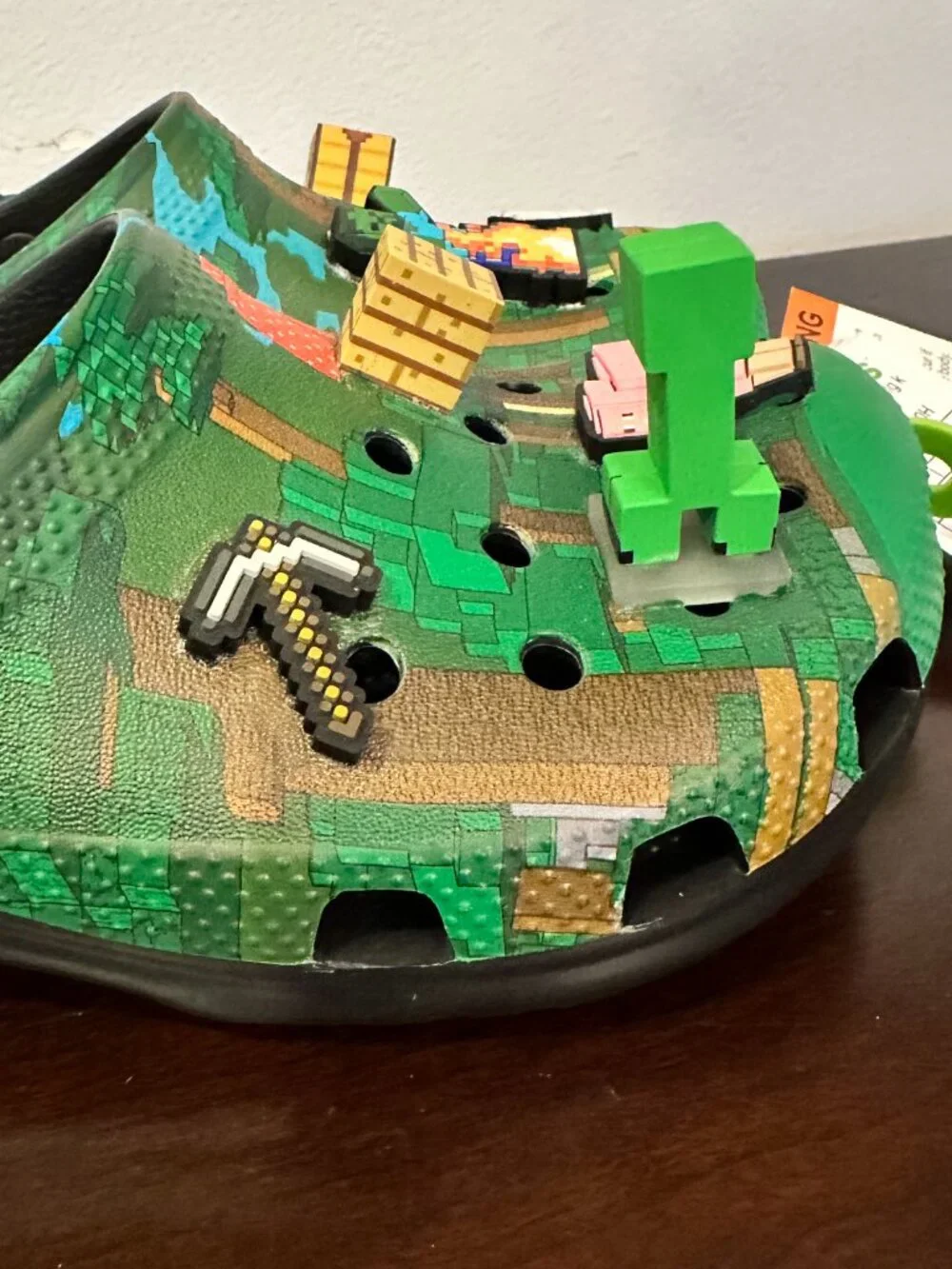 New Crocs Kids Minecraft Classic Clog Multi Size J3 Casual Sandals 210830-90H